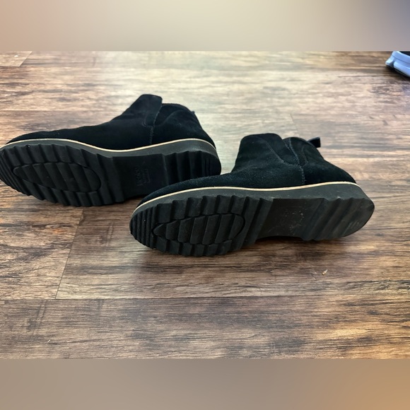 Waterproof Bootie - Picture 2 of 4